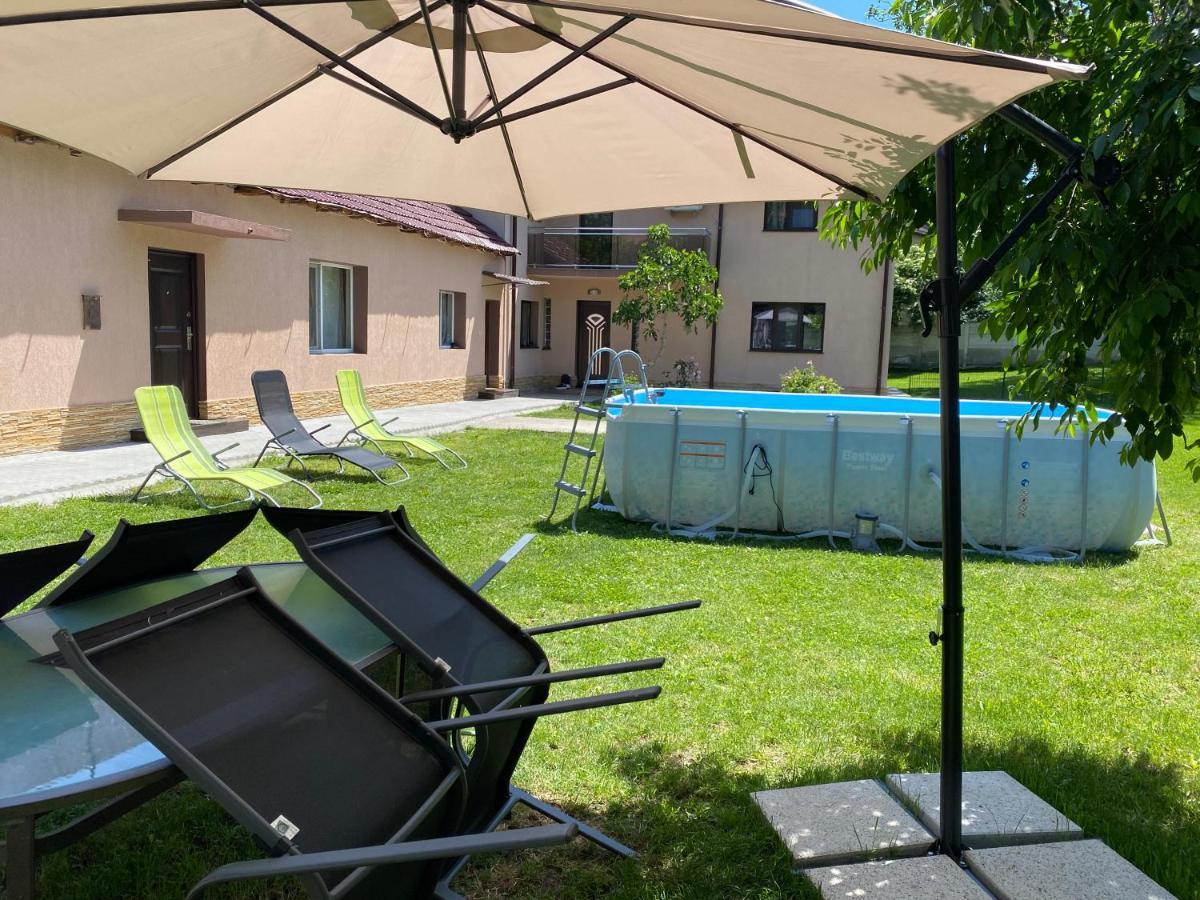 Amazing 1 Bed Flat Apartamento Craiova Exterior foto